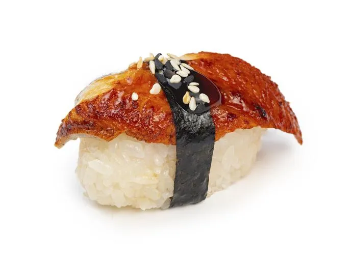 Суши с угрём