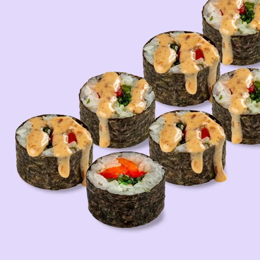 Мини ролл с чукой и перцем