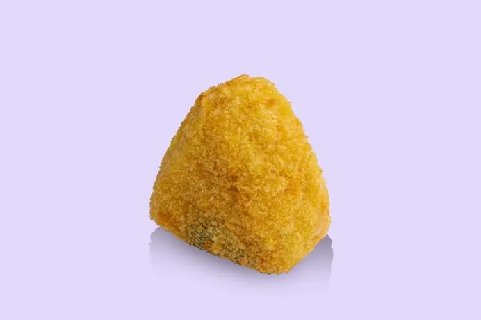 Онигири жареный с лососем